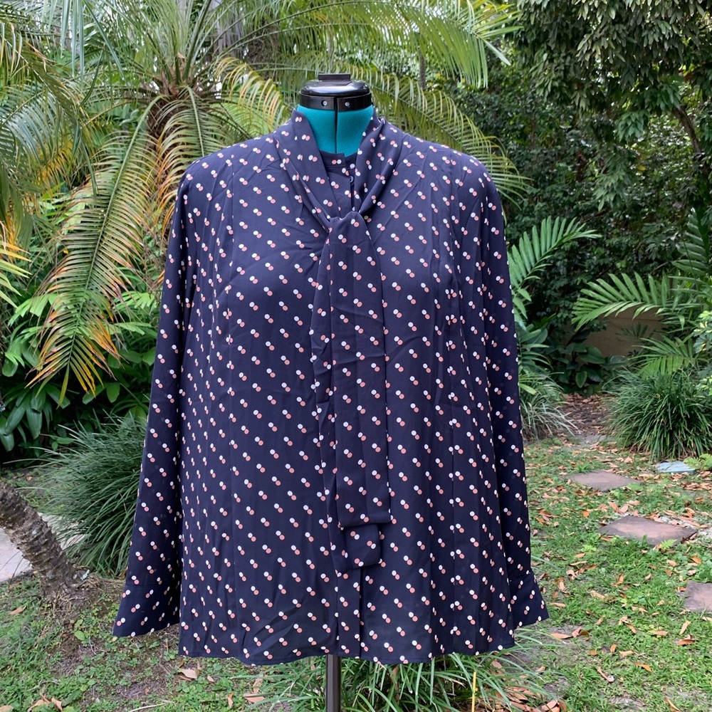 ANN TAYLOR Blouse. Navy polka dots. XL